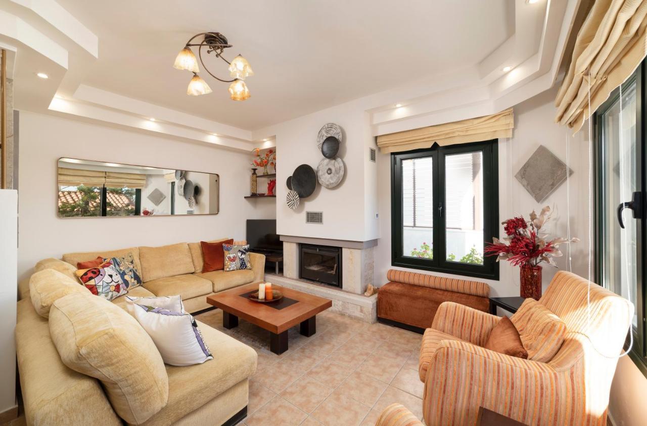Paradisos Luxury Villas Next To Beach Koutsouras Экстерьер фото